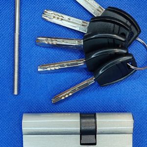 Cilindro para puertas blindadas en bronce niquelado 32/47