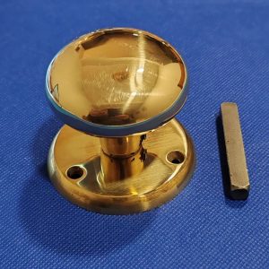 Pomo tirador móvil bronce macizo