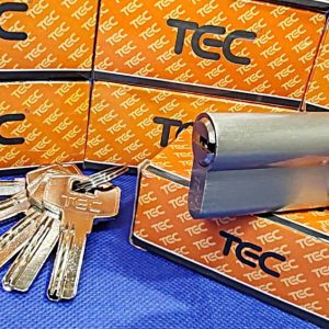 Cilindro TEC económico 30/50 con 5 llaves en bronce