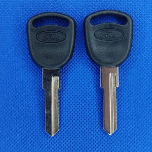 Llave Ford Escort comun con logo